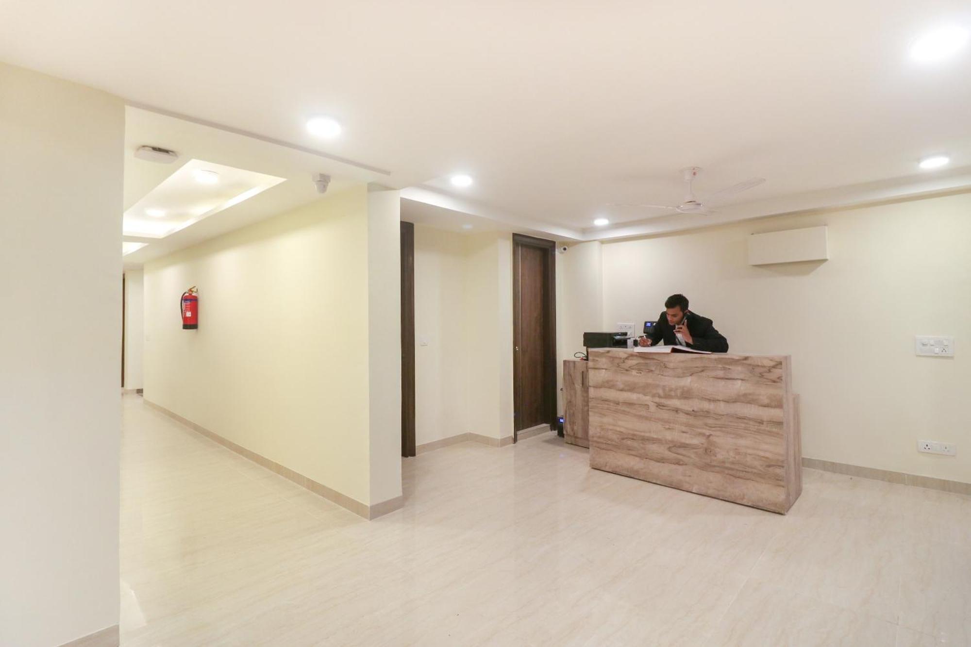 Super Hotel O Comfort Residency Near Artemis Hospital Gurgáon Exteriér fotografie