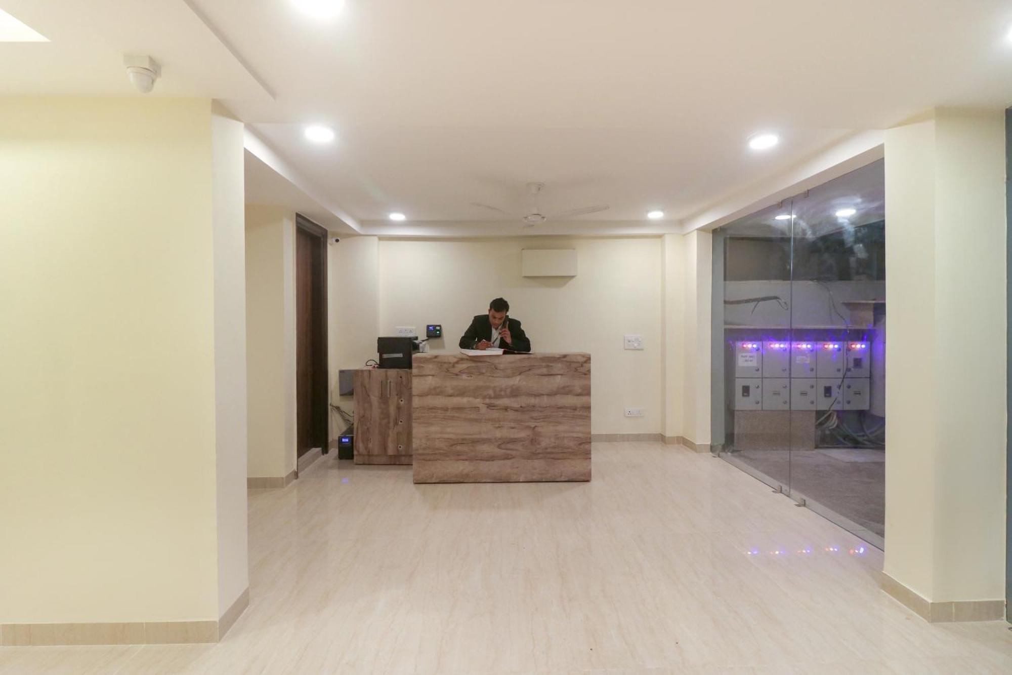 Super Hotel O Comfort Residency Near Artemis Hospital Gurgáon Exteriér fotografie